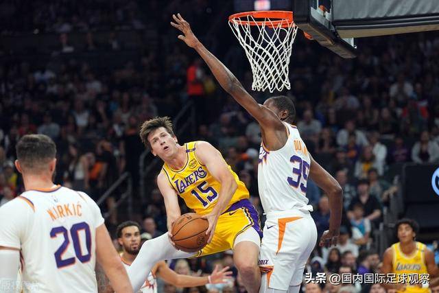 欧冠夺冠赔率：巴萨1赔4.5领跑 皇马利物浦紧追